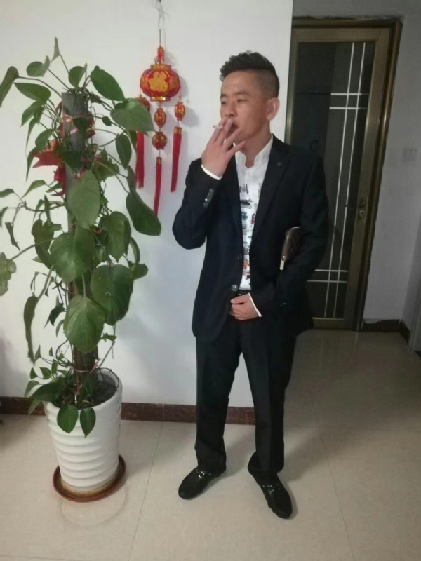 男人三十而立的第二张照片--福州相亲服务中心