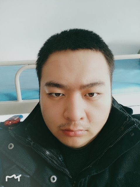 负重前行的第一张照片--福州相亲服务中心