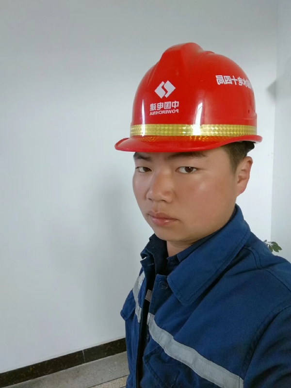 小公牛的第一张照片--福州相亲服务中心