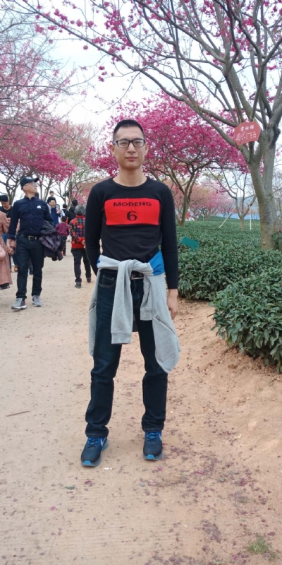 小梁的第一张照片--福州相亲服务中心