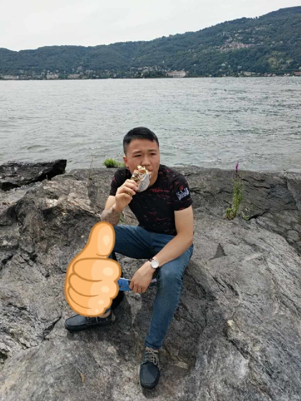 绚烂背后的平淡的第一张照片--福州相亲服务中心