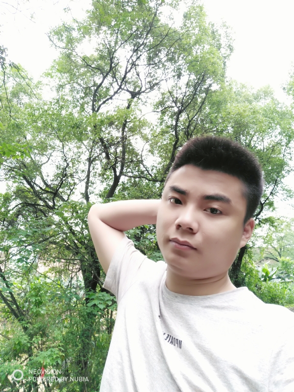 黄帅哥的第一张照片--福州相亲服务中心