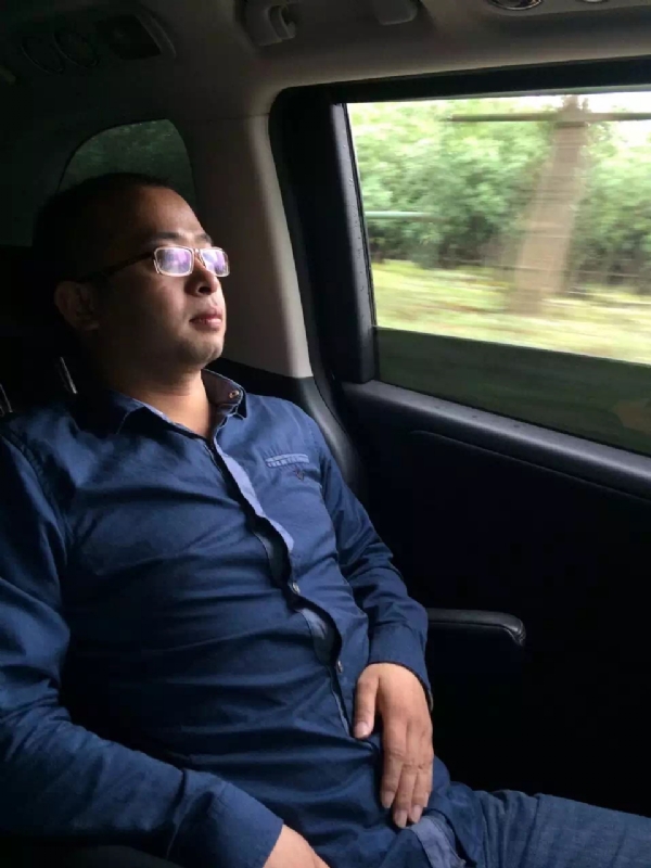 世界那么大的第三张照片--福州相亲服务中心