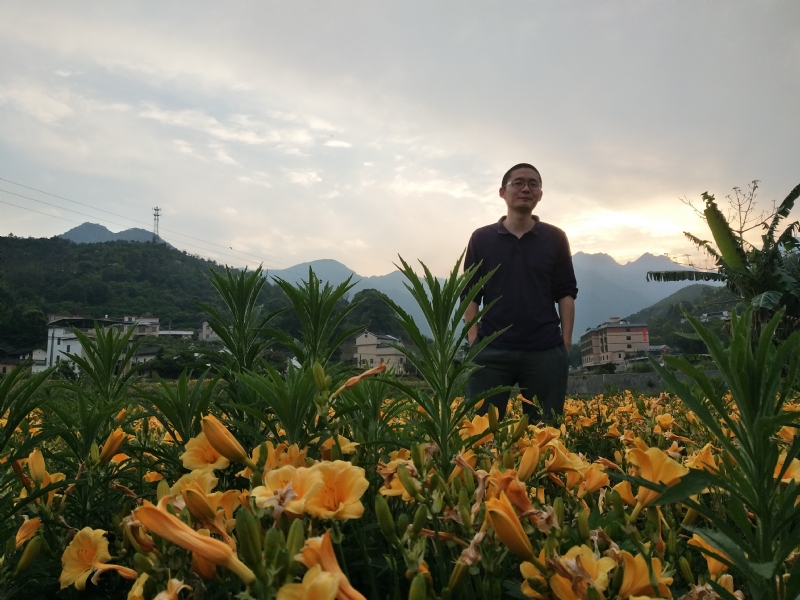 黄晓东的第一张照片--福州相亲服务中心