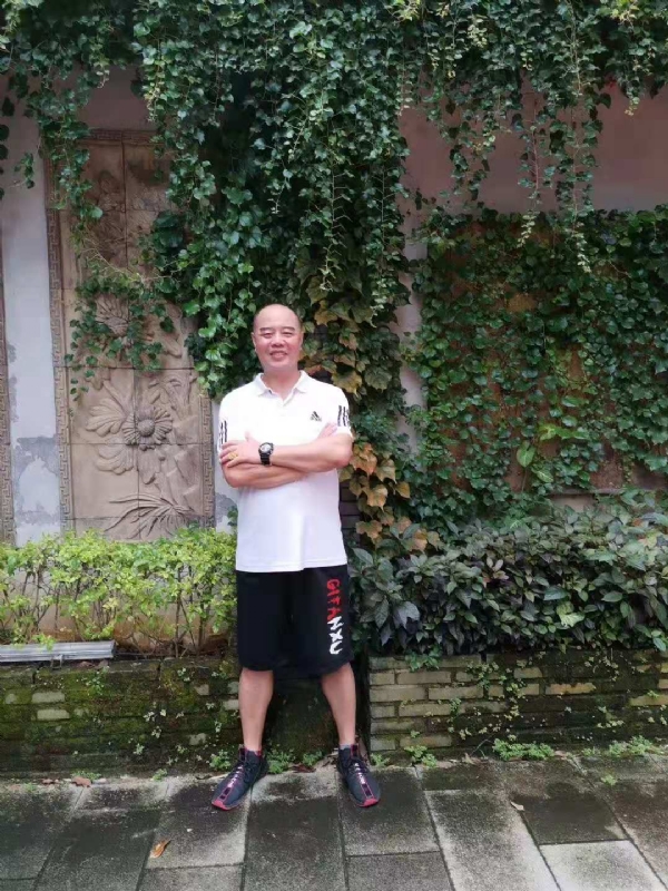 李国伟的第五张照片--福州相亲服务中心