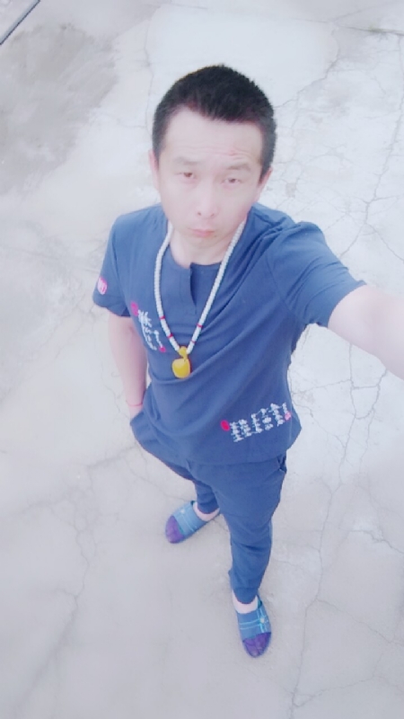 一叶之秋的第一张照片--福州相亲服务中心