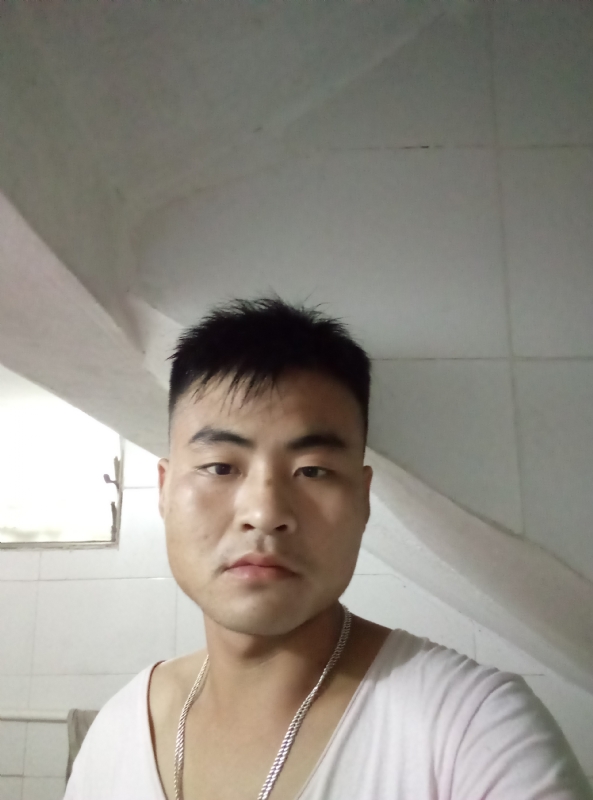 落叶知秋的第一张照片--福州相亲服务中心