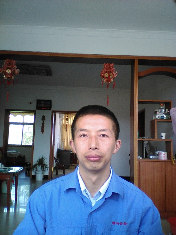 红玫瑰的第一张照片--福州相亲服务中心