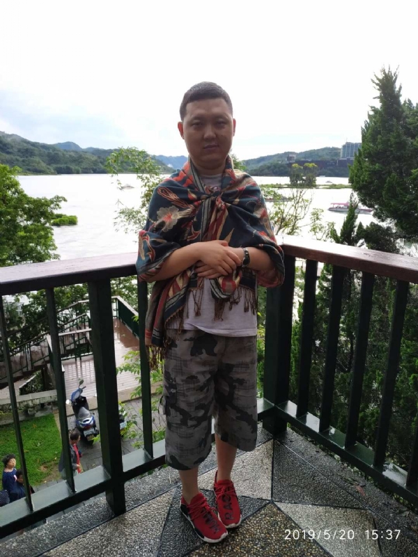 爱情里的俩个人的第一张照片--福州相亲服务中心
