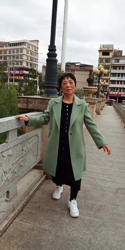小玲的第一张照片--福州相亲服务中心