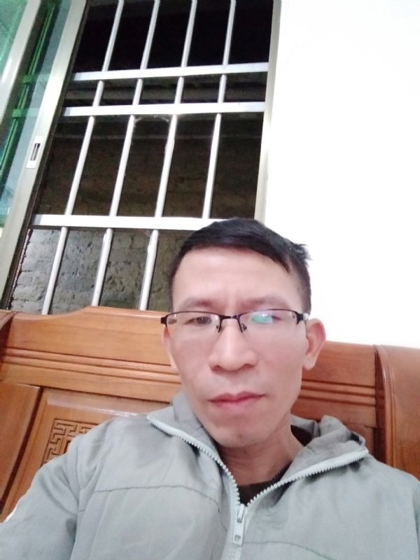 奋斗的第一张照片--福州相亲服务中心