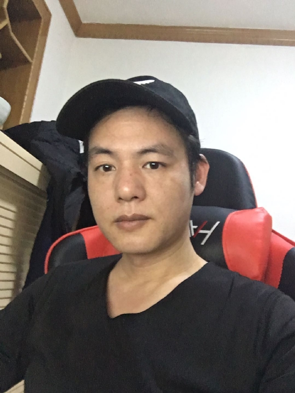 扛枪打鸟的第一张照片--福州相亲服务中心