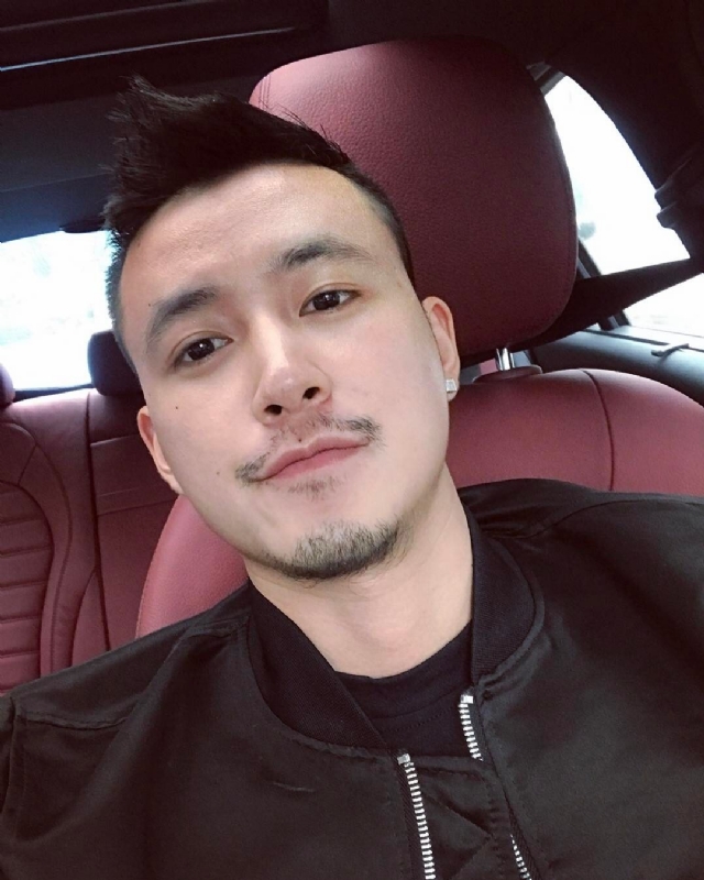 隆刘的第一张照片--福州相亲服务中心