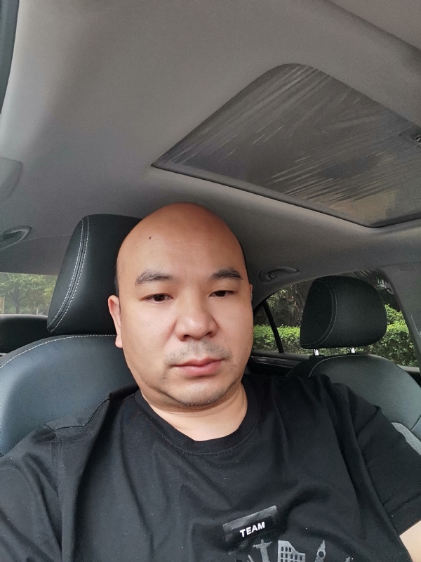 爷们已经老了的第一张照片--福州相亲服务中心