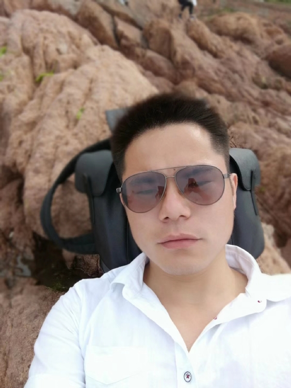 易听的第一张照片--福州相亲服务中心