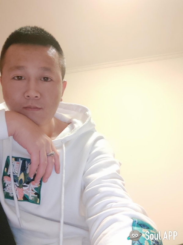 Away的第一张照片--福州相亲服务中心