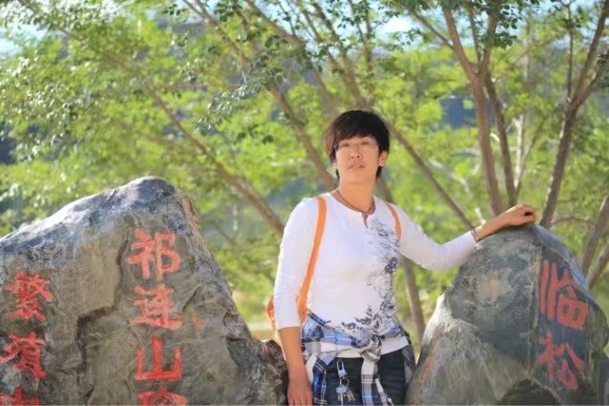 弱水河边青春草的第一张照片--福州相亲服务中心