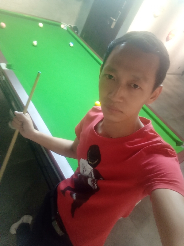 耳机分你一半的第一张照片--福州相亲服务中心