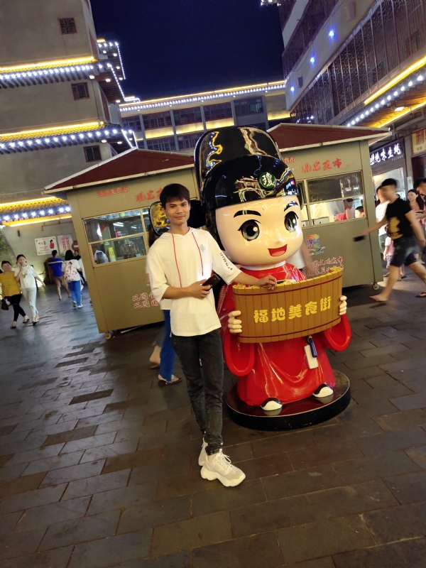 圆嘟嘟的瘦子的第一张照片--福州相亲服务中心