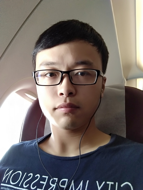 在水一方的第一张照片--福州相亲服务中心