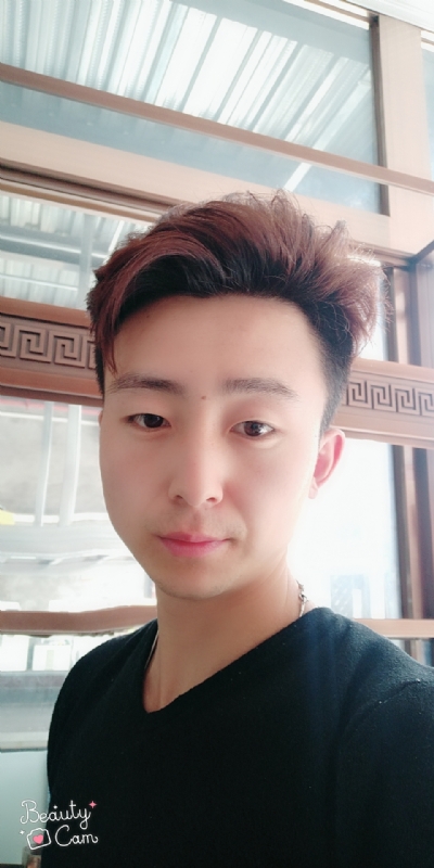 拼命微笑的第二张照片--福州相亲服务中心