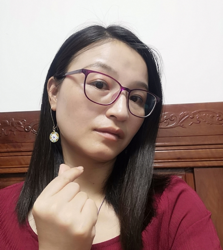 妹叮的第一张照片--福州相亲服务中心