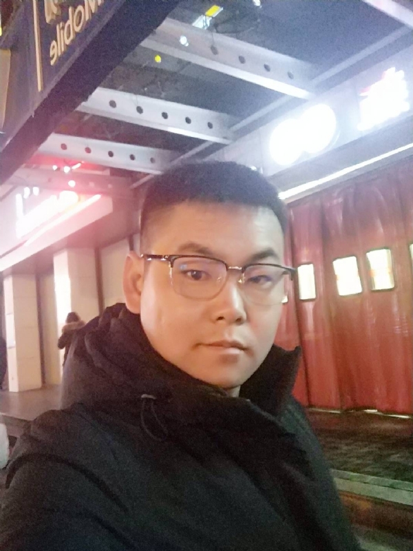 杜跃龙的第二张照片--福州相亲服务中心