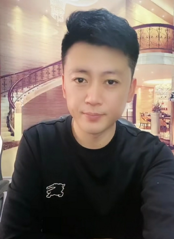 屋顶拾荒人的第三张照片--福州相亲服务中心