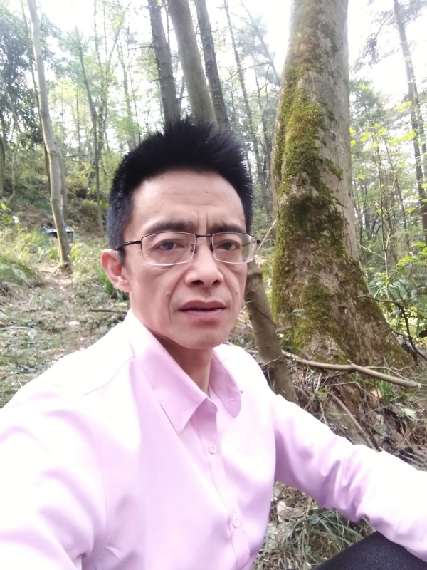 吴彬的第一张照片--福州相亲服务中心