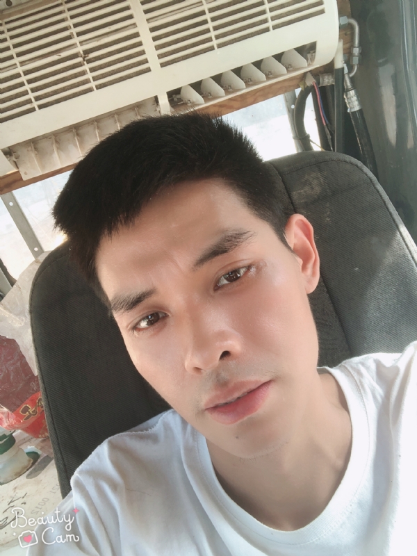 小董的第一张照片--福州相亲服务中心