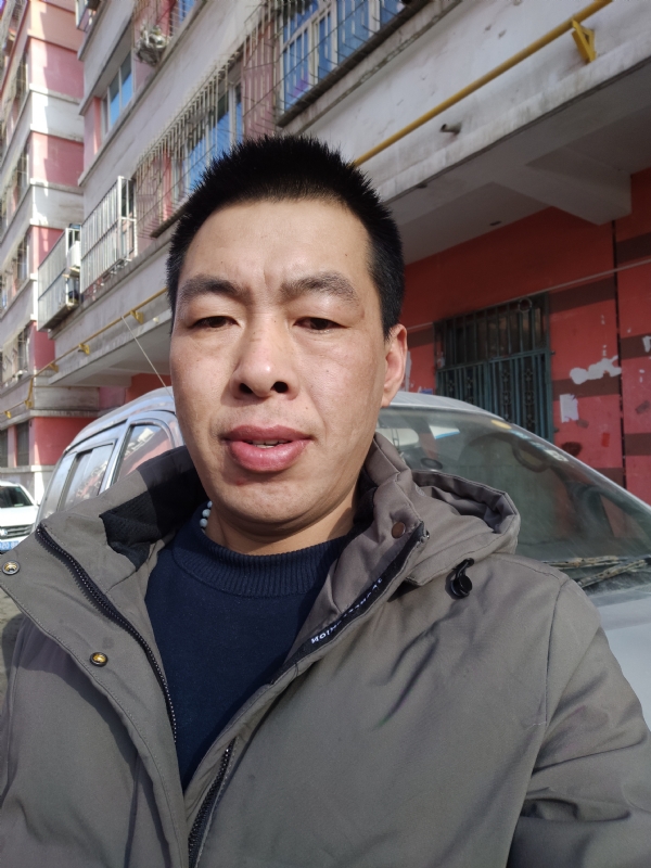 华哥的第一张照片--福州相亲服务中心