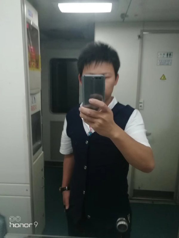 阳光下de幸福的第一张照片--福州相亲服务中心