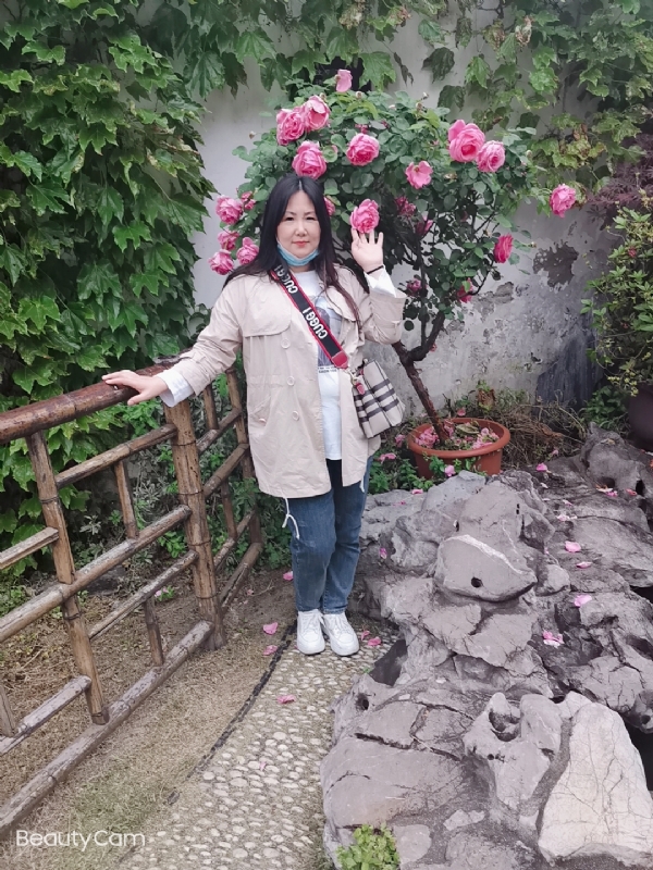 乖乖一女的第三张照片--福州相亲服务中心