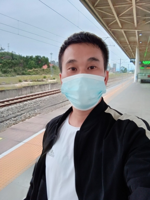 小李的第一张照片--福州相亲服务中心