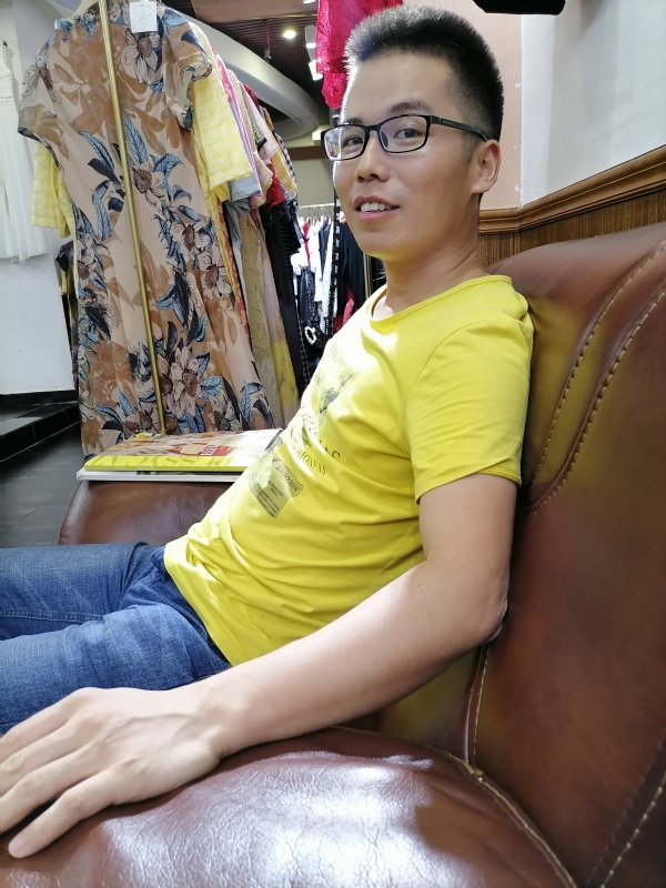 汪顺鹏的第一张照片--福州相亲服务中心