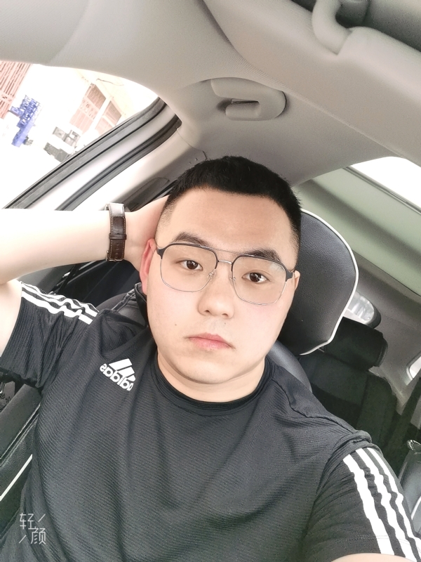 海阔天空的第一张照片--福州相亲服务中心