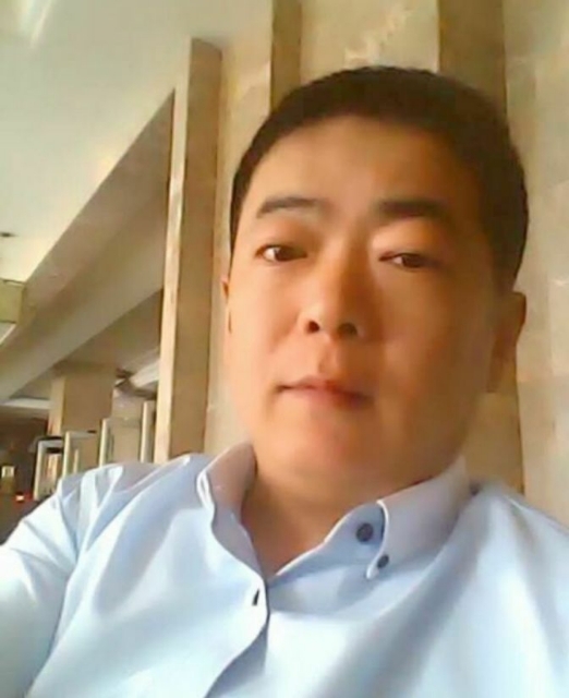 落叶随风的第一张照片--福州相亲服务中心
