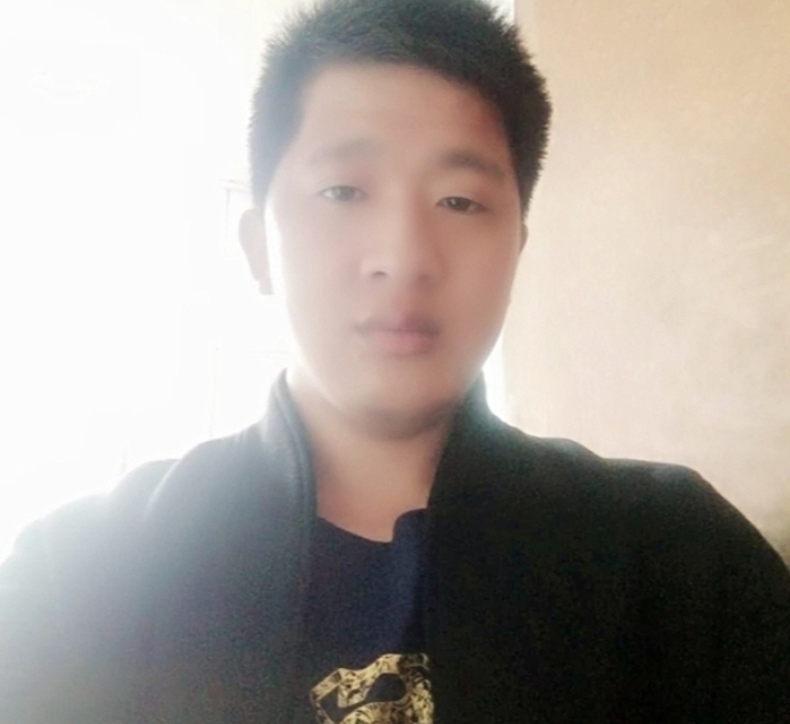 形影不离的第一张照片--福州相亲服务中心