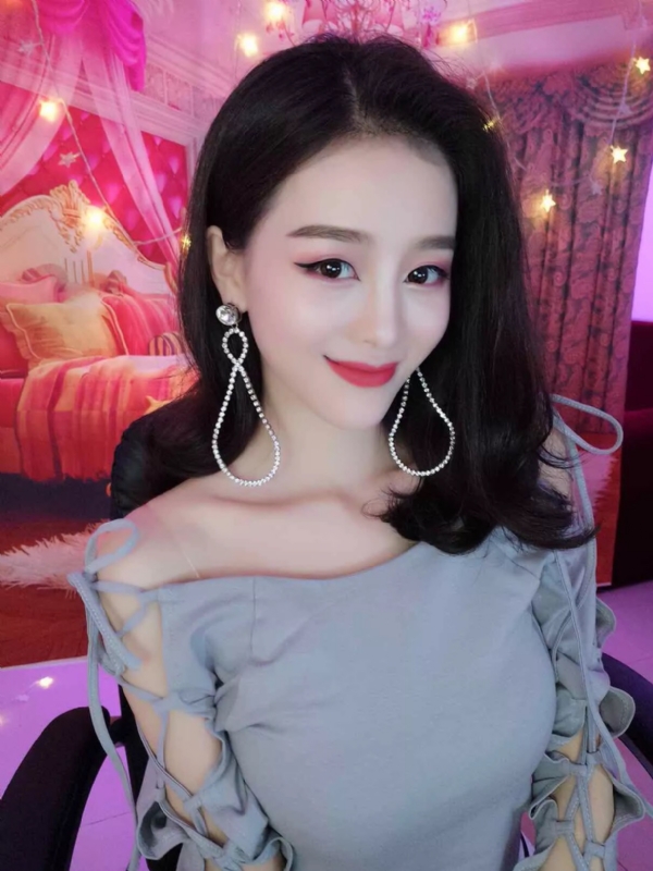 Cici的第三张照片--福州相亲服务中心