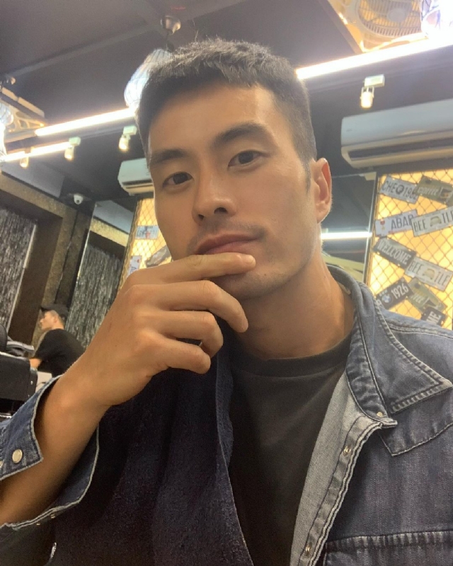 伟业强哥的第一张照片--福州相亲服务中心