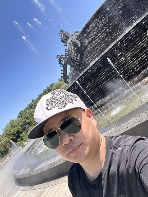 艾伦的第二张照片--福州相亲服务中心