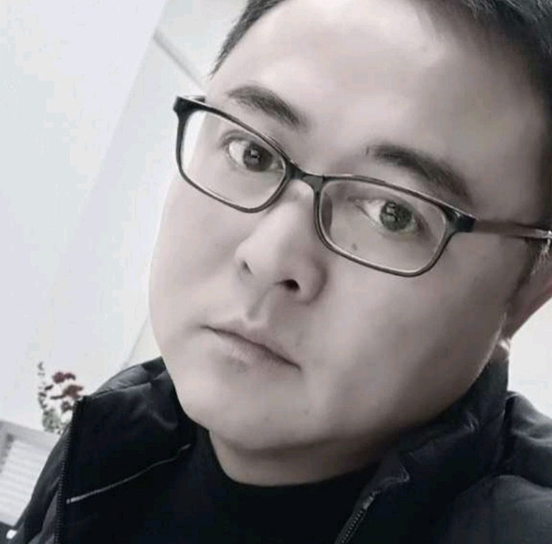 小石头的第一张照片--福州相亲服务中心