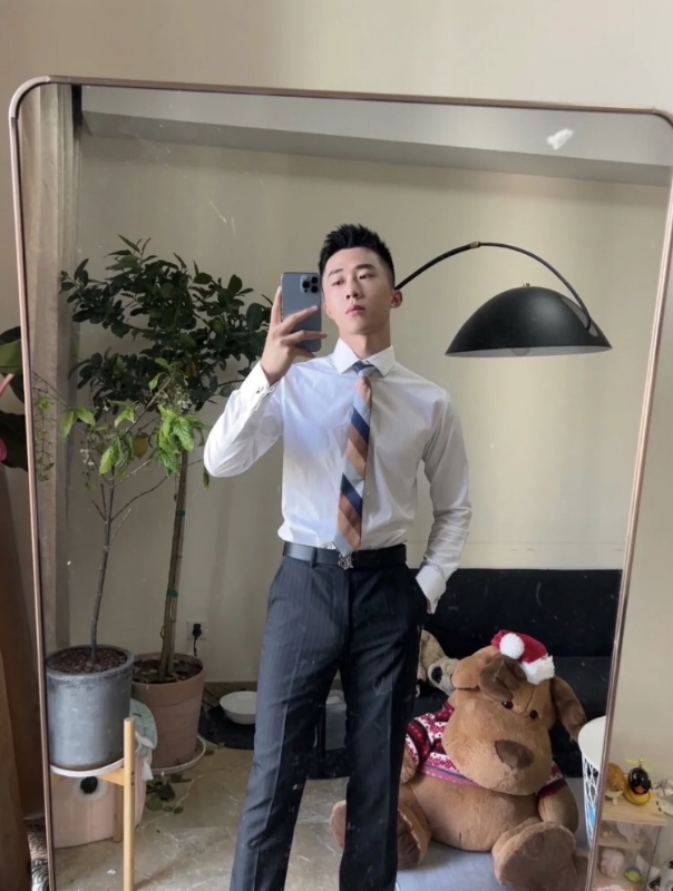 张浩的第一张照片--福州相亲服务中心