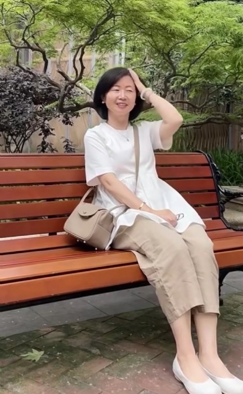 千年老母猪的第五张照片--福州相亲服务中心