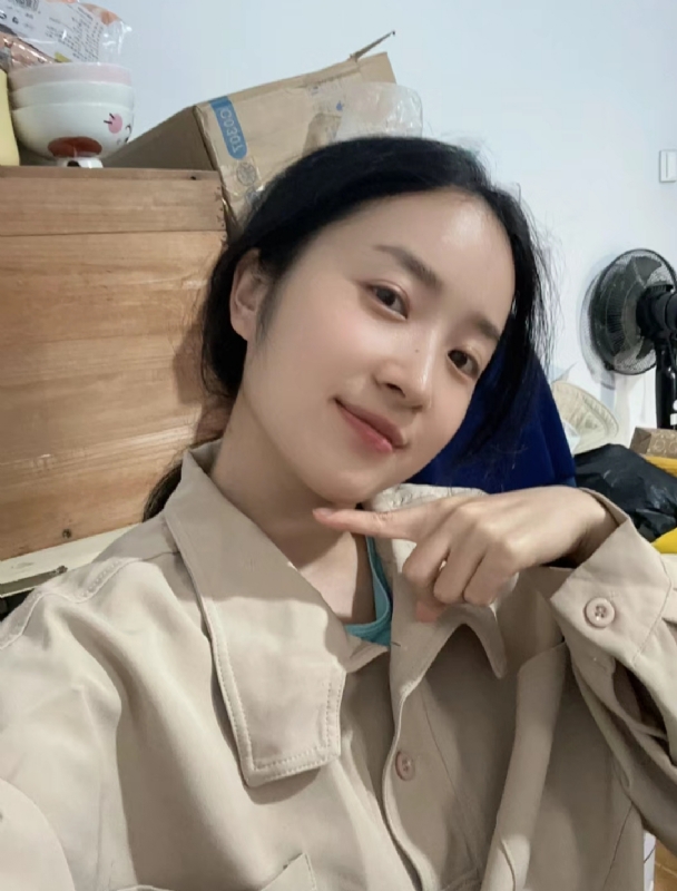 多喝热水的第二张照片--福州相亲服务中心