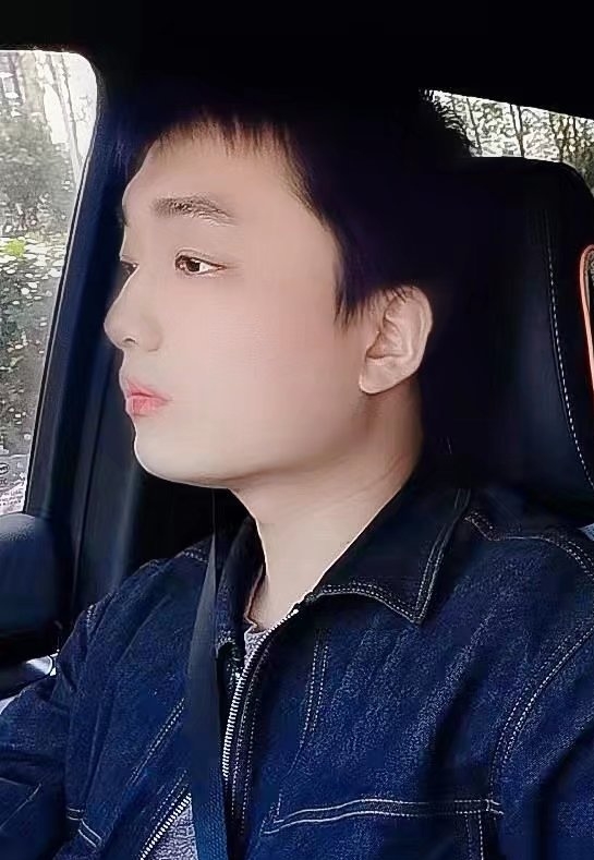 凉锦年的第一张照片--福州相亲服务中心