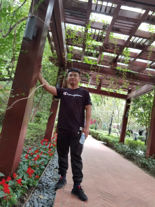 会飞的鱼的第一张照片--福州相亲服务中心