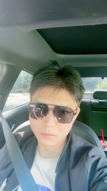 怀念的第一张照片--福州相亲服务中心
