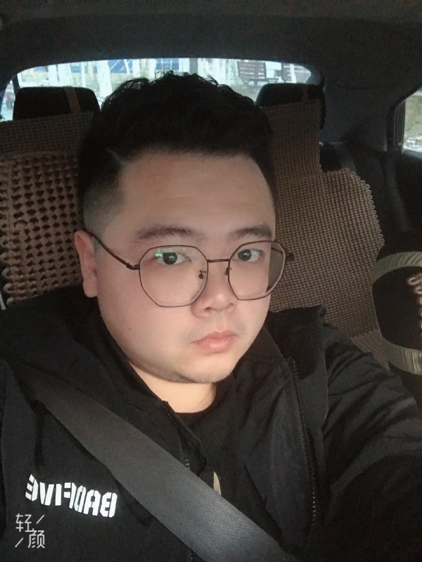 欢笑的第一张照片--福州相亲服务中心