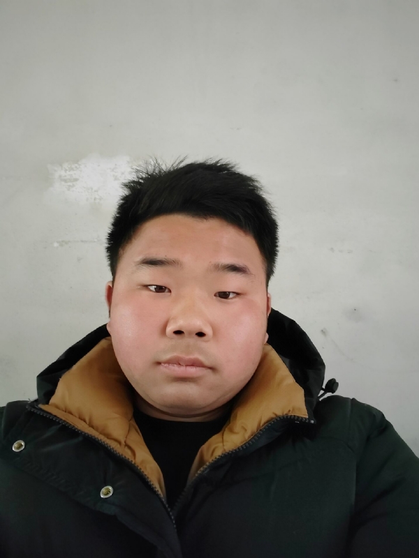 精神饱满的第四张照片--福州相亲服务中心